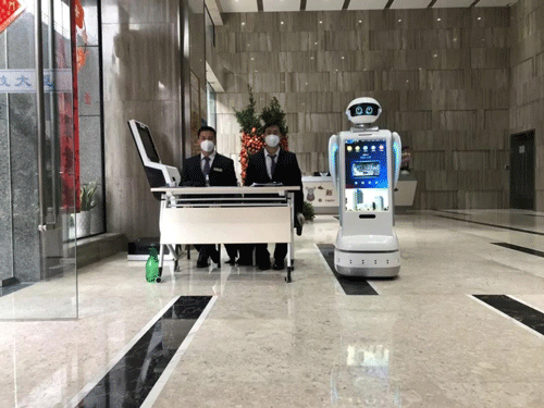 服务机器人 服务机器人企业 防护机器人